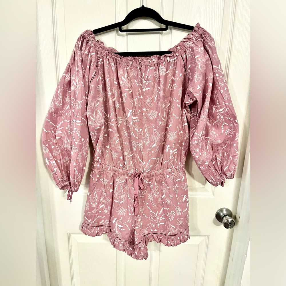 New Victoria’s Secret Lightweight Off The Shoulder Romper lilac floral Medium - Picture 3 of 12